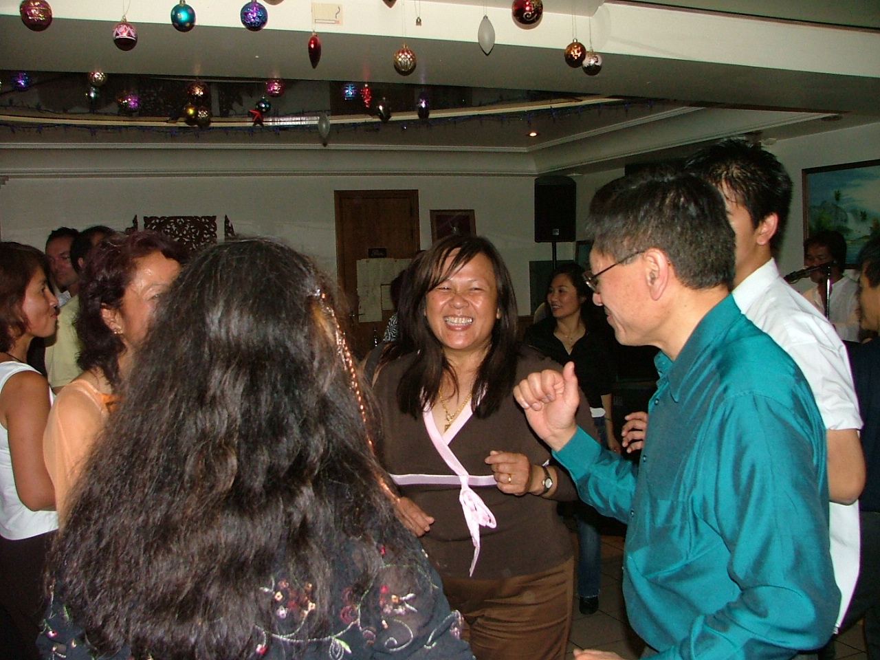 Acceuil des paltalkeurs(euses) LaoParis Admin lao2001 092.jpg